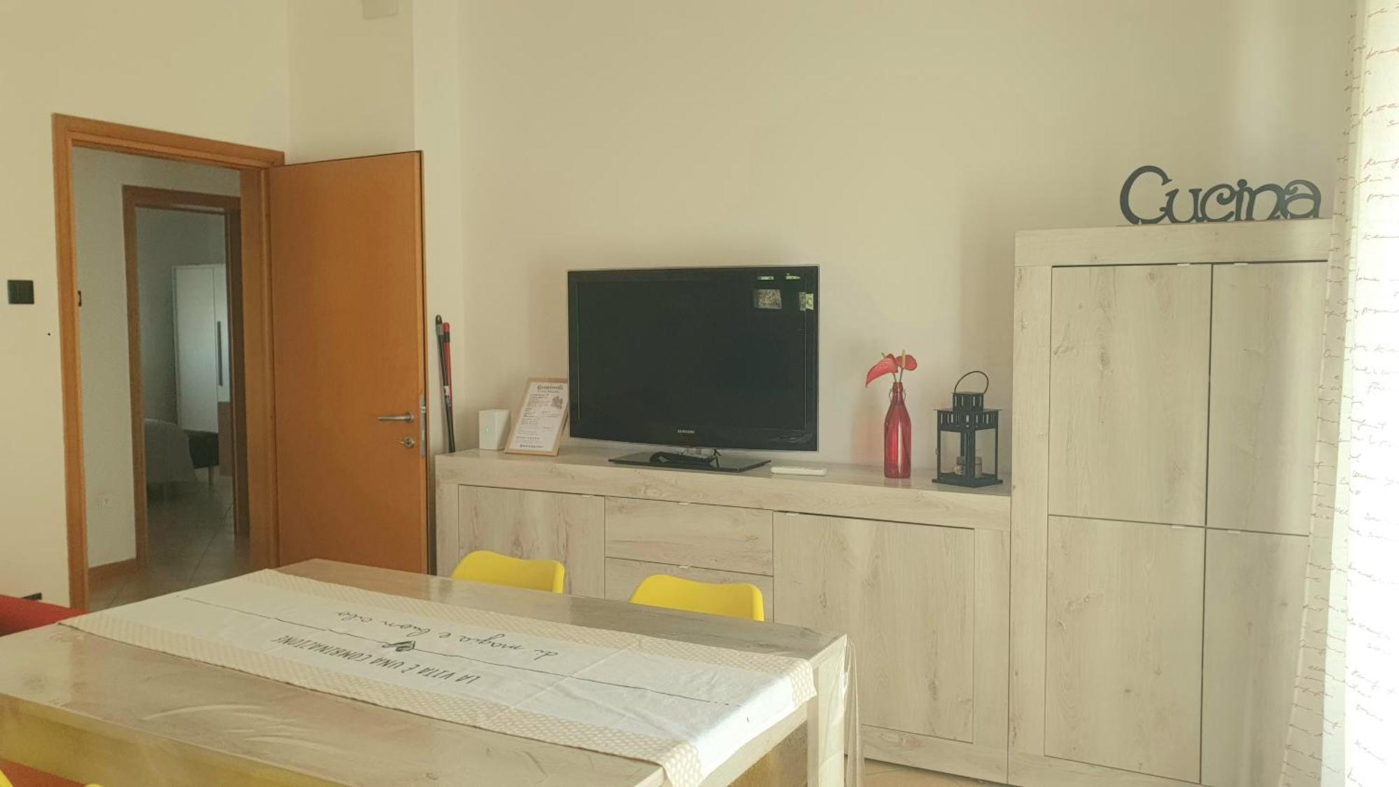 "Casa Mafalda" Zona Stazione - Centro Storico - Teatro Con Parcheggio Interno Imola Eksteriør bilde